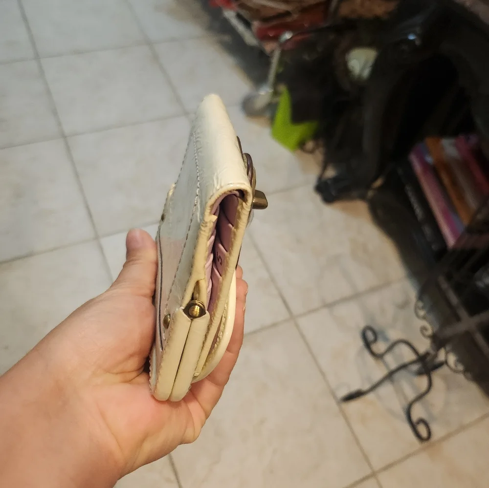 Coach Turnlock / kisslock patent leather wallet NEW - Picture 10 of 11